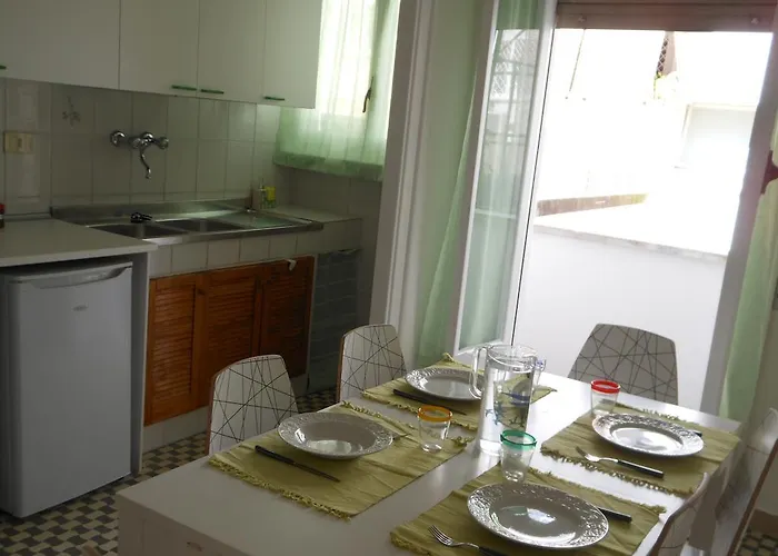 Romolo House *