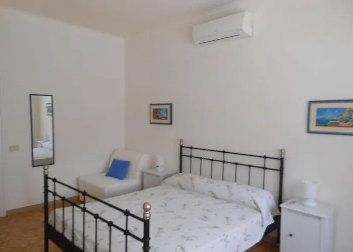 Romolo House *