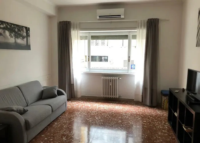 Romolo House